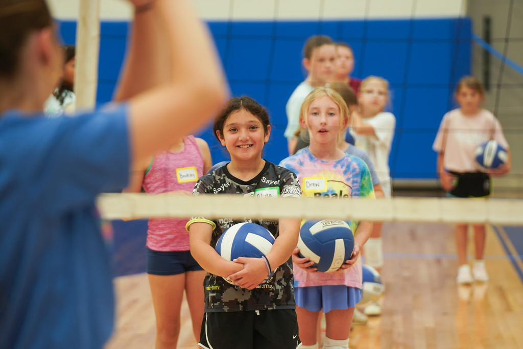 All smiles at Gettys D. Broome High School Volleyball Camp!🏐