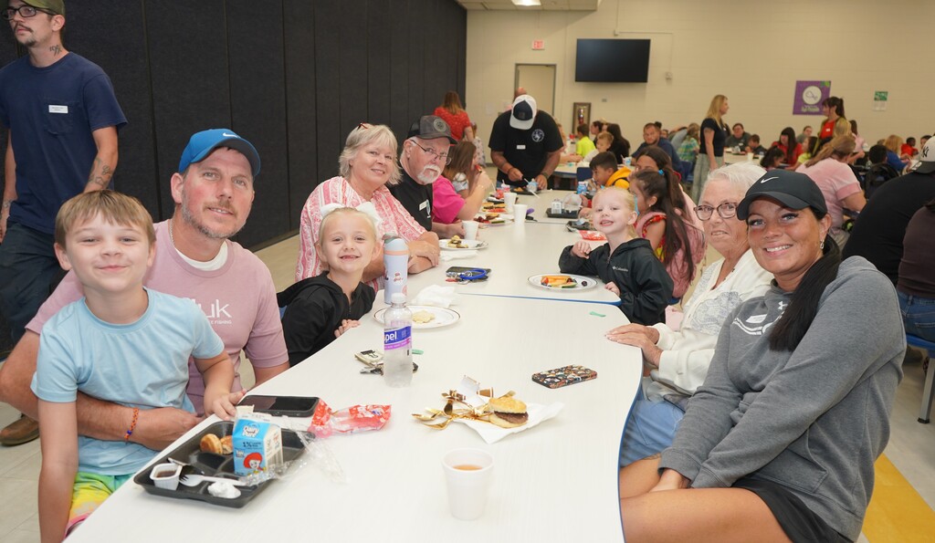 Breakfast with Buddies at Cowpens Elementary School 🥞📸 Thanks to all who joined us!