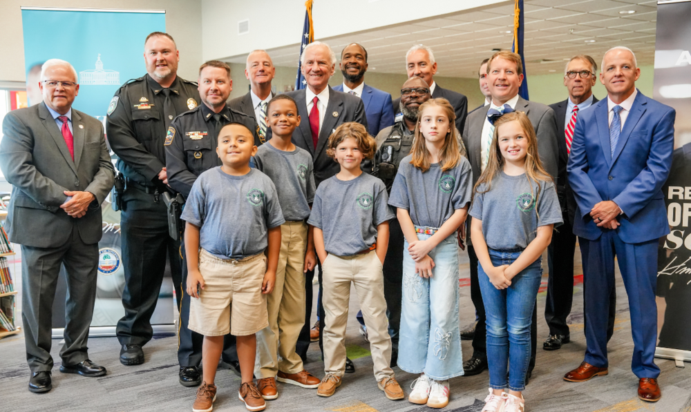 Governor McMaster with students and leaders