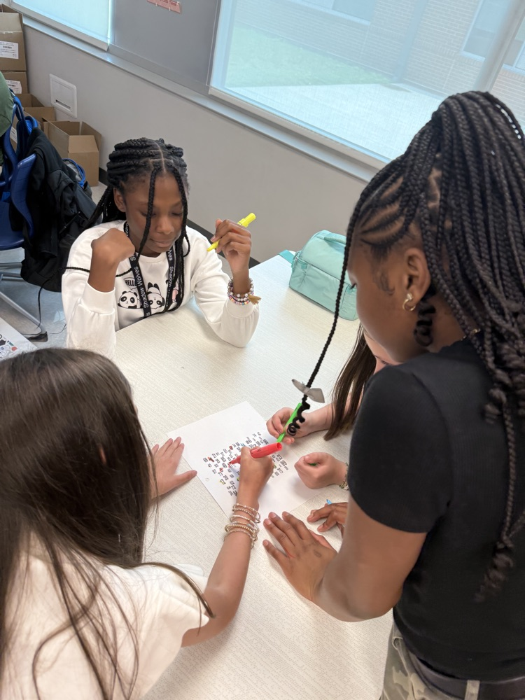 kids working together in math