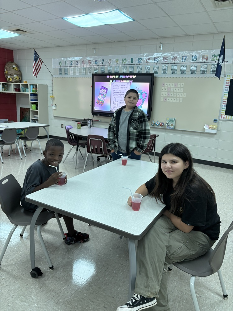 Mrs McDaniel’s class enjoying Jitter Juice!