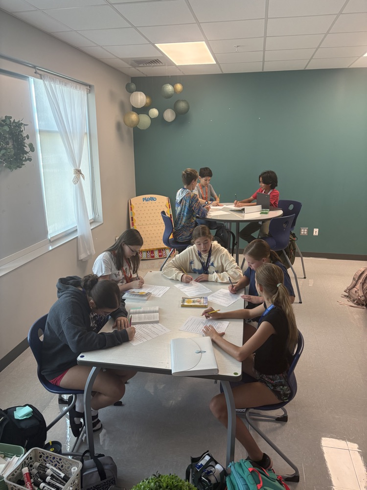 kids working together