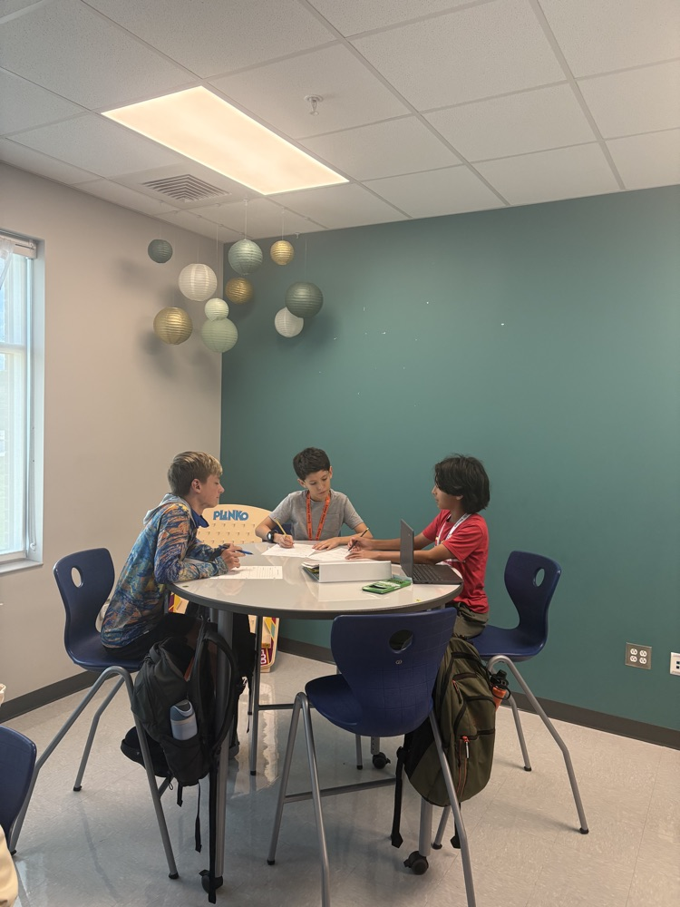 kids working together