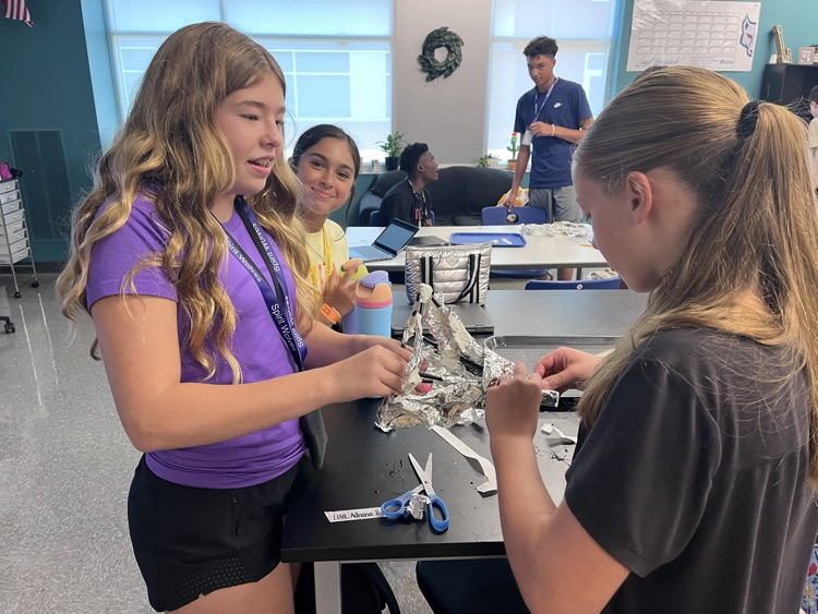 kids in science class
