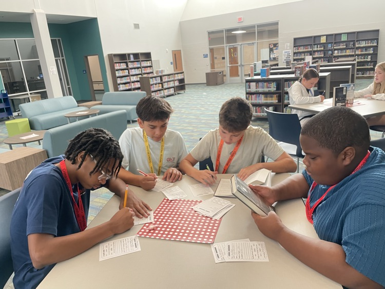 kids during book tasting