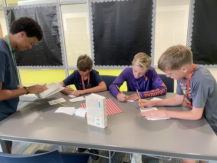 kids during book tasting