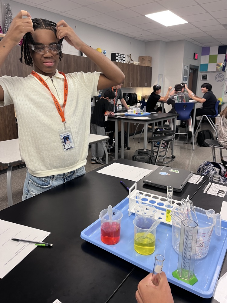 kids doing science experiment