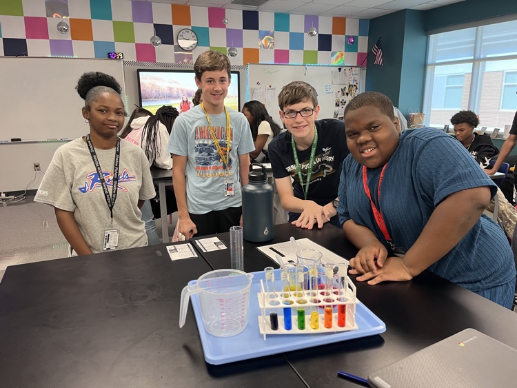 kids doing science experiment