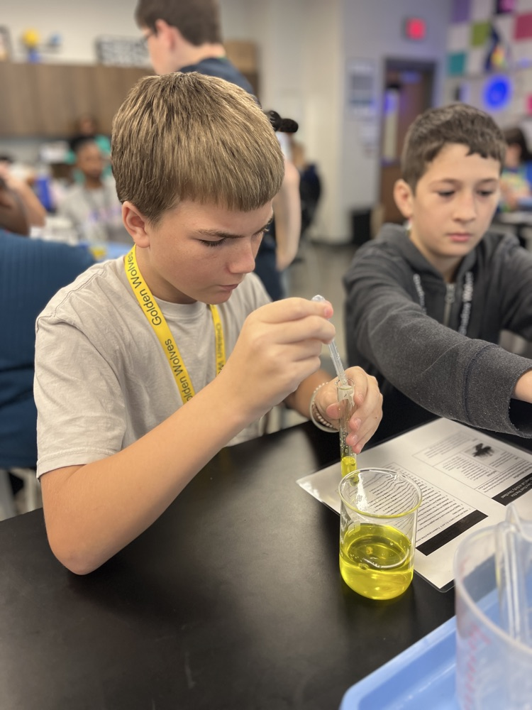 kids doing science experiment