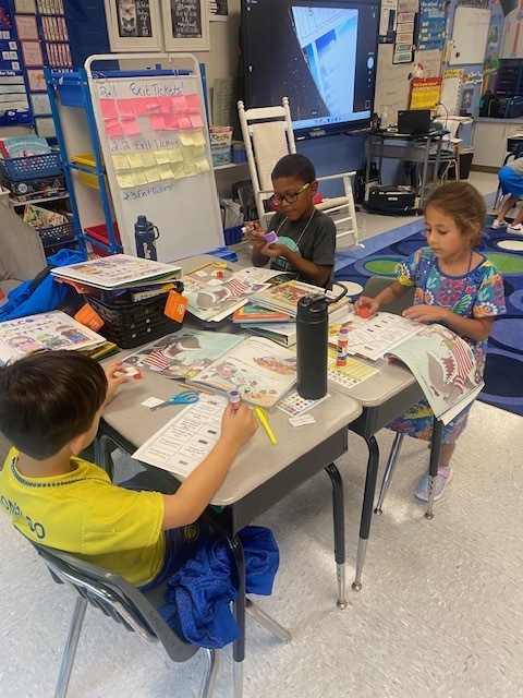 Mrs. Huss' class sorting story parts