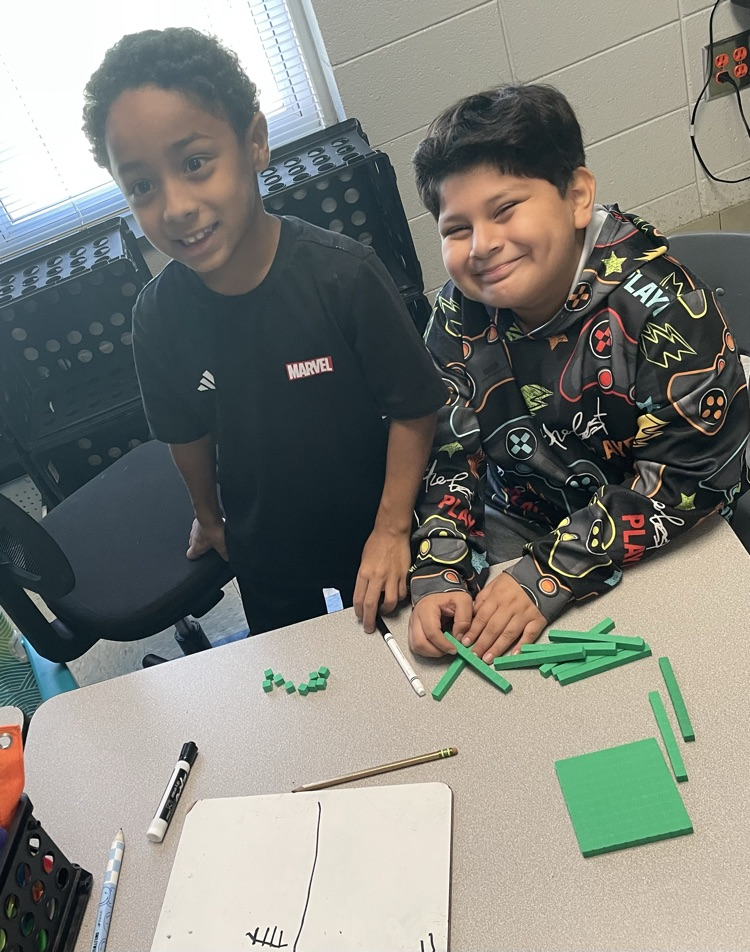 Math fun: Race to 100!