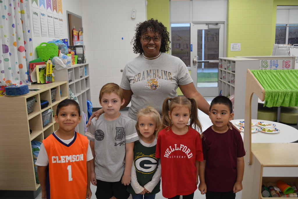 College Colors Day