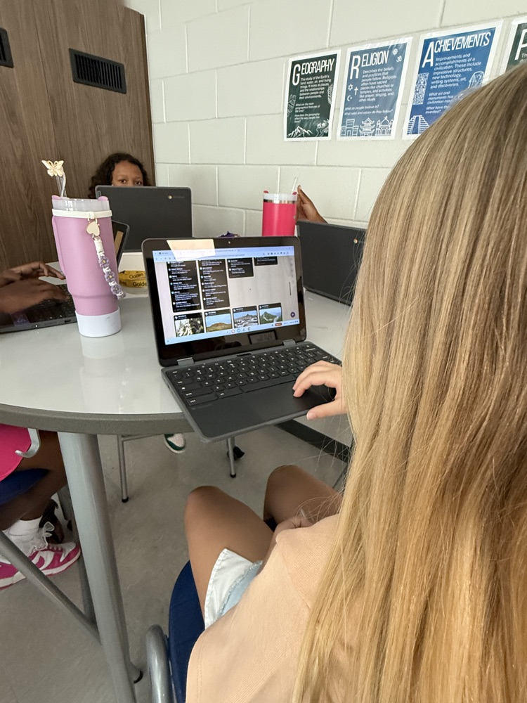 students working on computers 