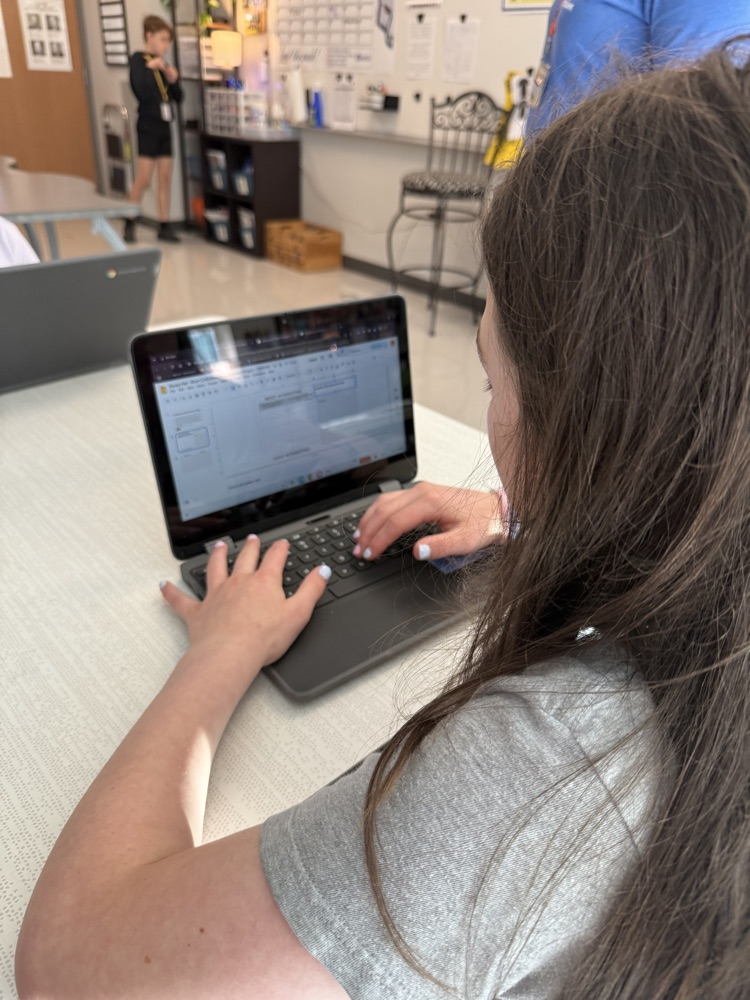 students working on computers 