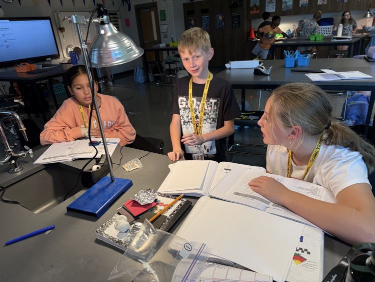 kids in science class