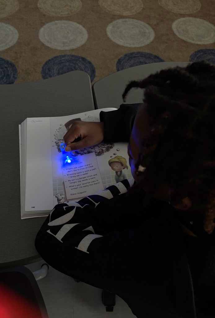 benoit's reading poetry