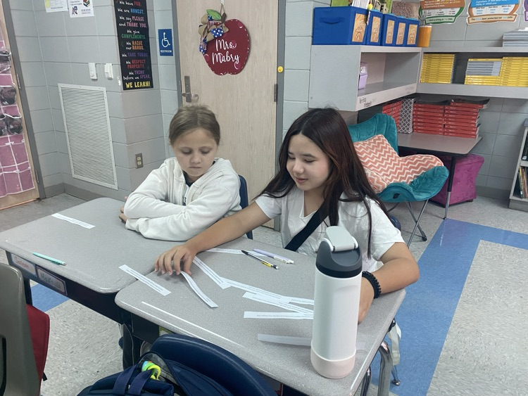 Mrs. Mabry and Mrs. Shetley’s classes
