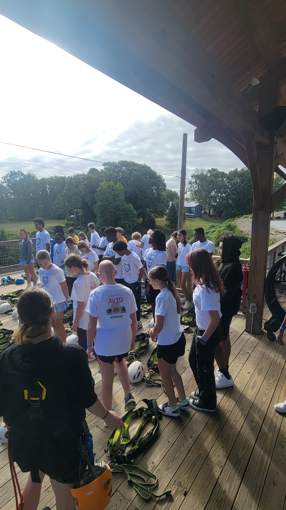 kids at obstacle course