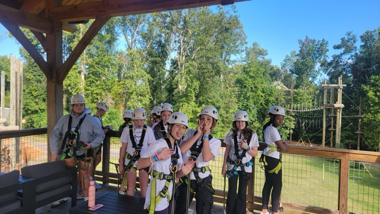 kids at obstacle course