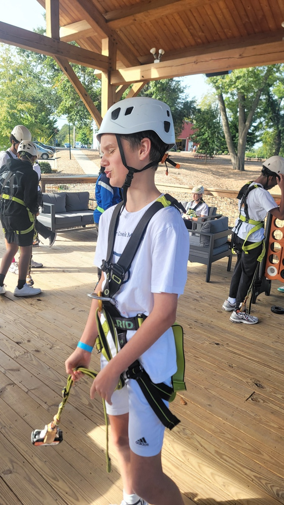 kids at obstacle course