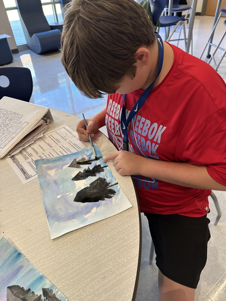 kids doing art