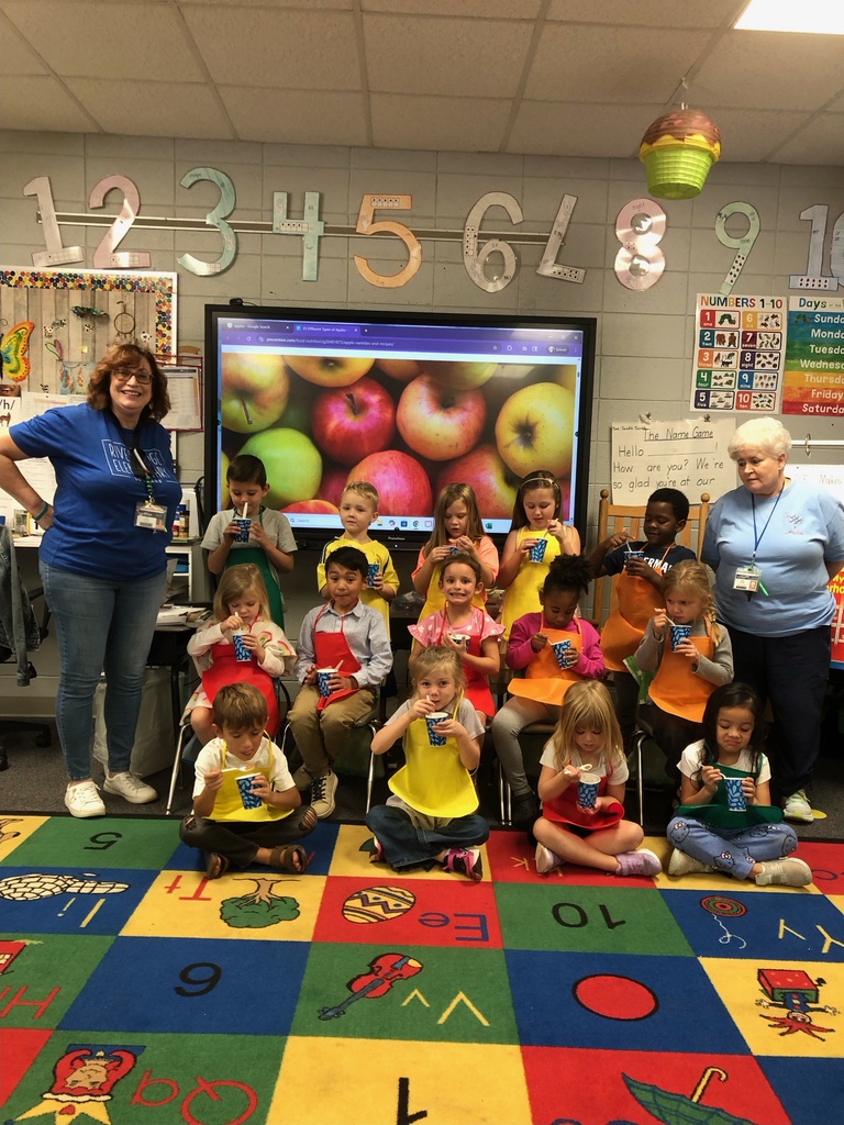 Mrs. Harrington's class read about apples and studied their life cycle