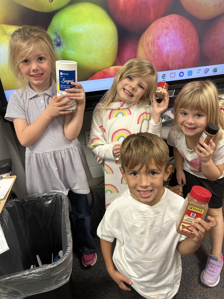 Mrs. Harrington's class read about apples and studied their life cycle