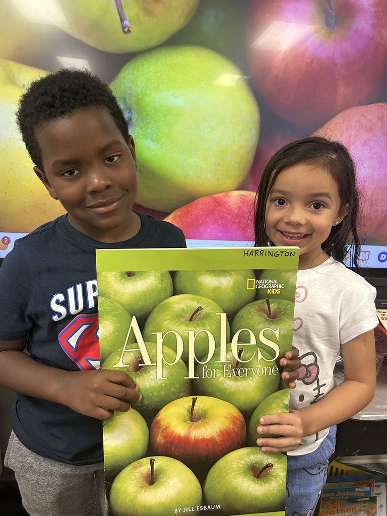 Mrs. Harrington's class read about apples and studied their life cycle