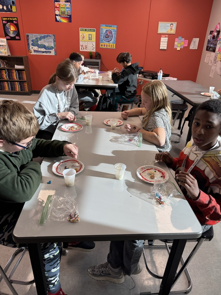 kids using food to create cells