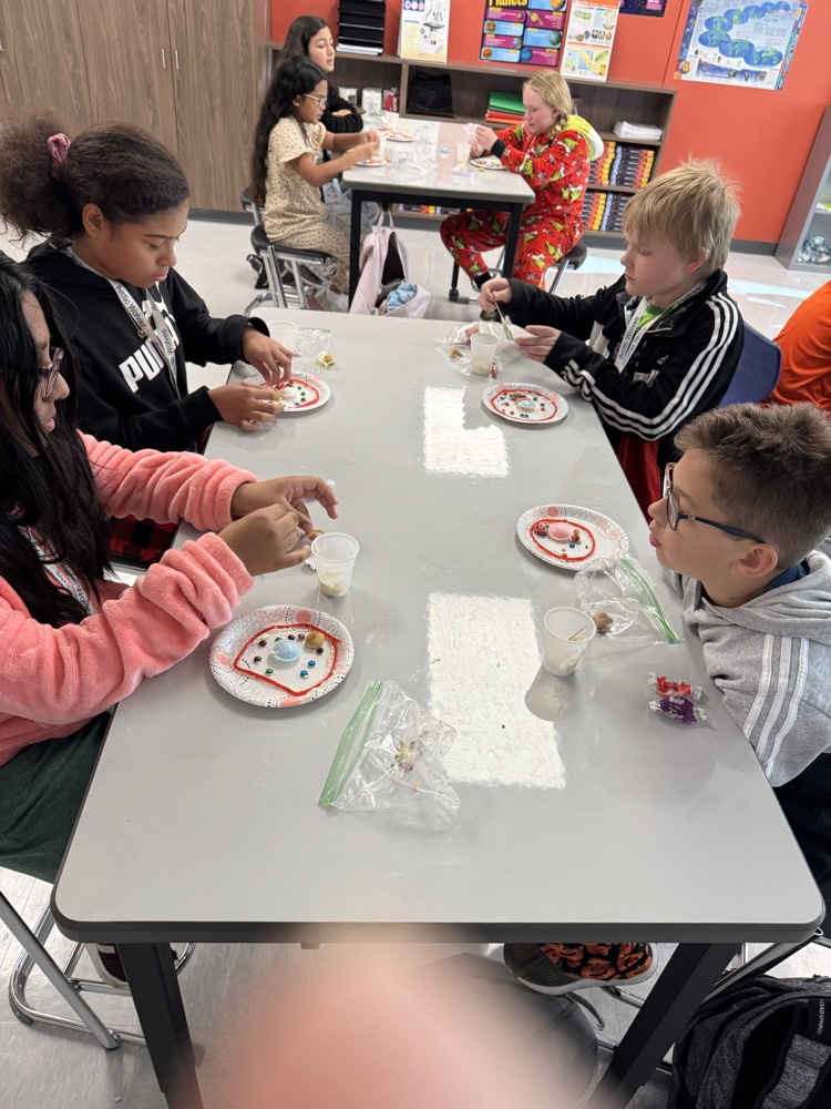 kids using food to create cells