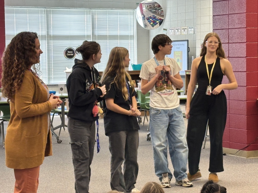 Our 5th Graders were treated to a special visit from Florence Chapel Middle School's drama department.  The students performed monologues and spoke about being a part of the drama program. 