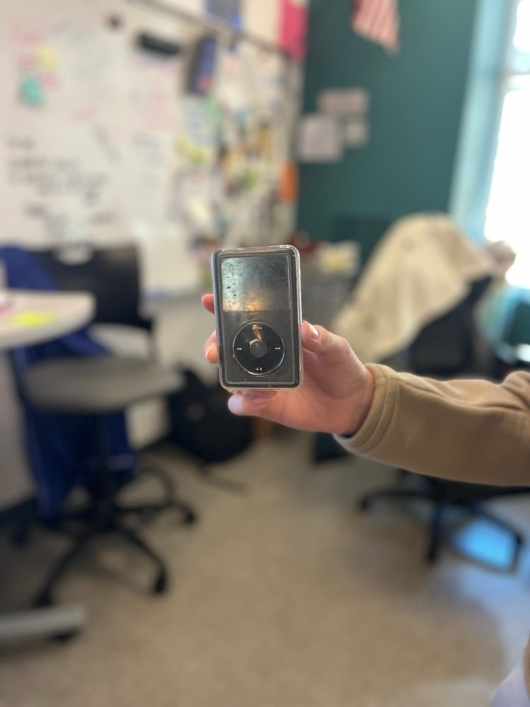 kids learning in science class