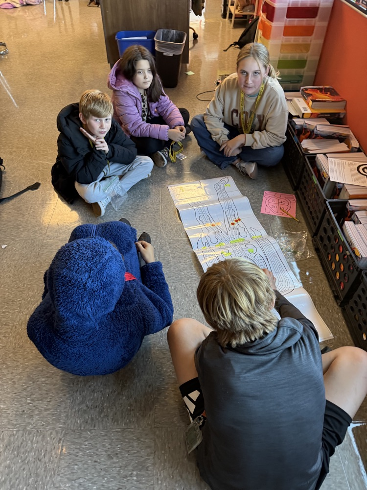 kids in science class 