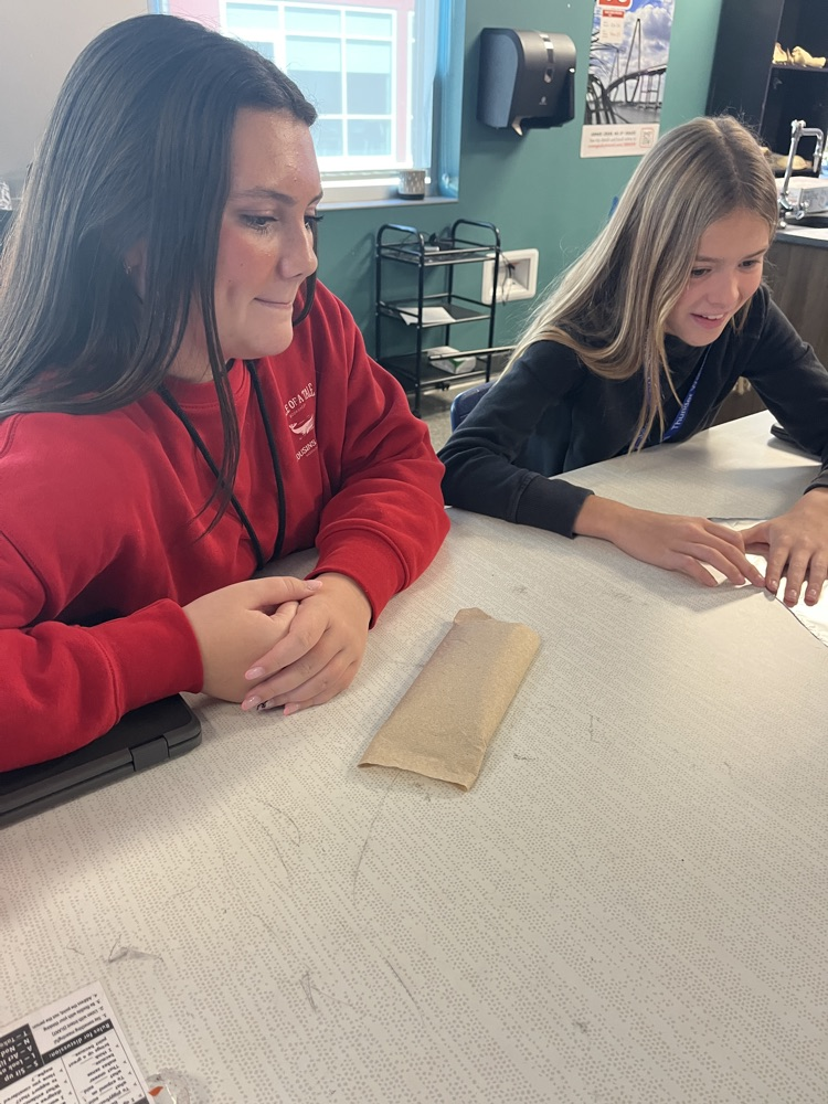 kids with cell phones 