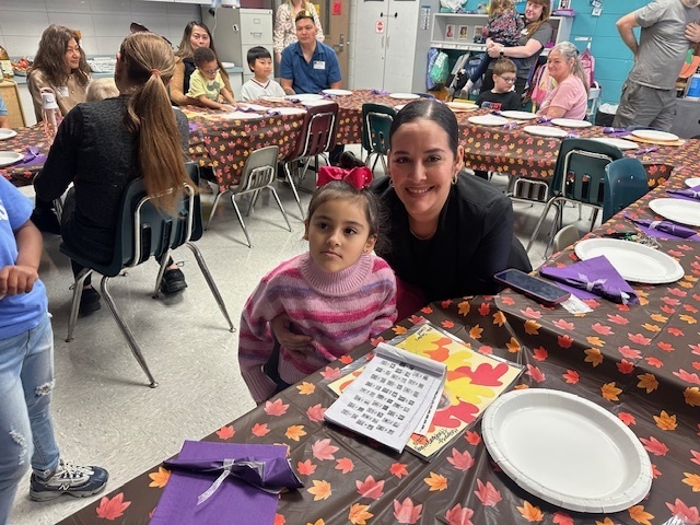 Ms. Taylor's class celebrated Thanksgiving Day, thanking all the support provided by the parents and their children.