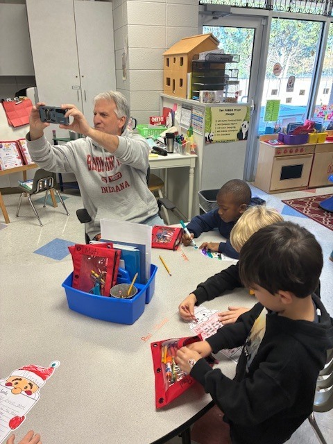 Mr. Jackson’s class came to help Mrs. Odom’s class write letters to Santa and eat candy canes! 