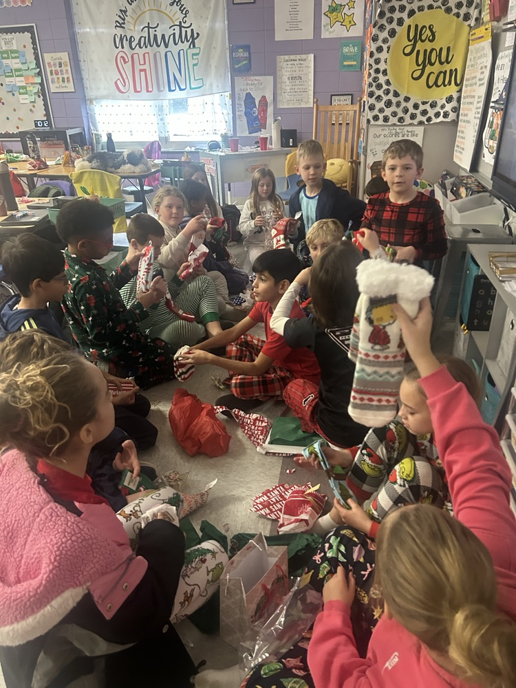 Holiday breakfast, sock exchange, and Polar Express day in Mrs. Sheriff’s classes. 
