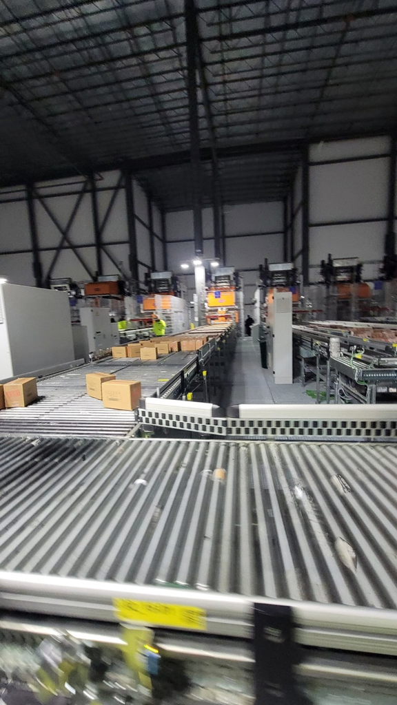 kids visiting the Walmart distribution center