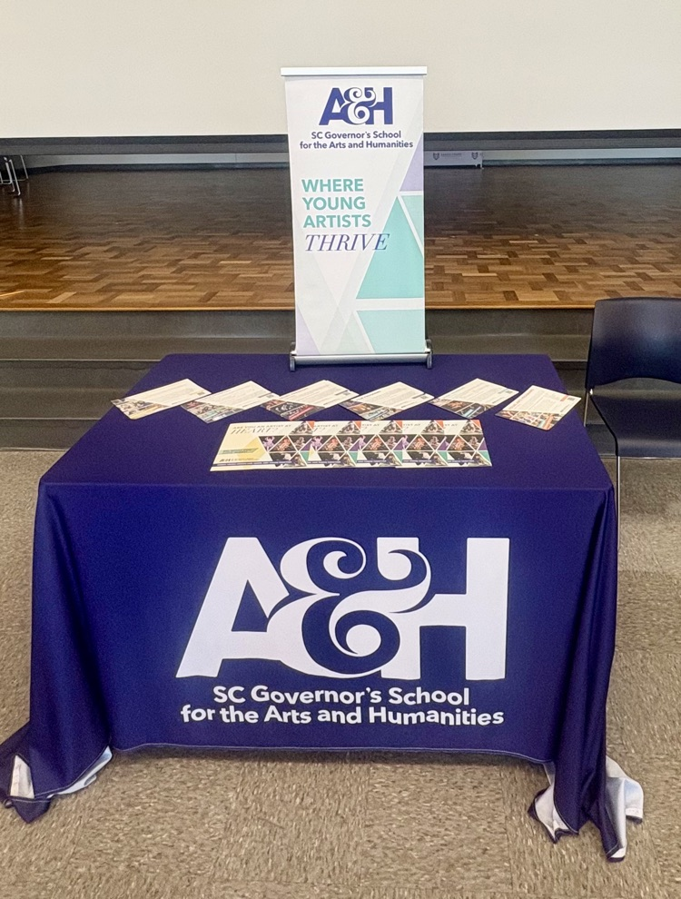 governor school table set up