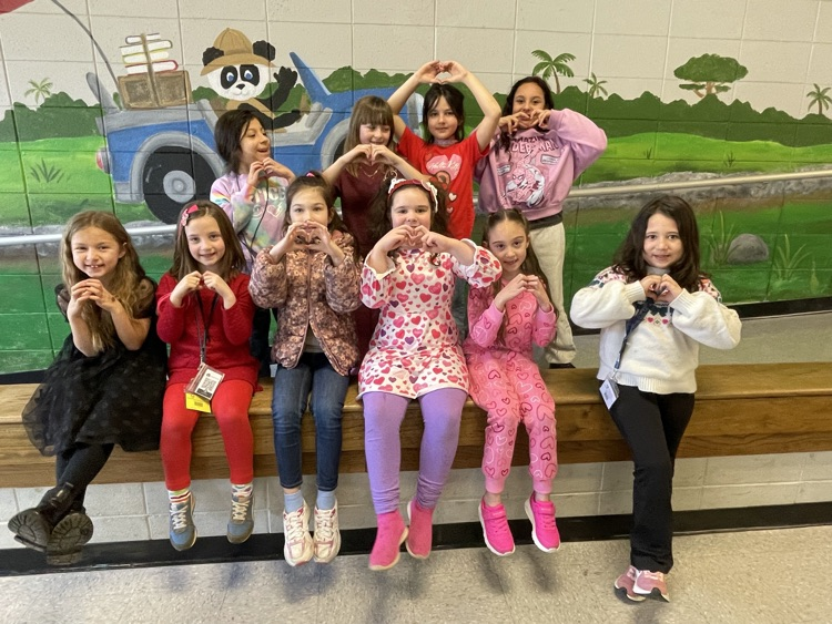 What a lovely day with Mrs. Price’s class! 💕