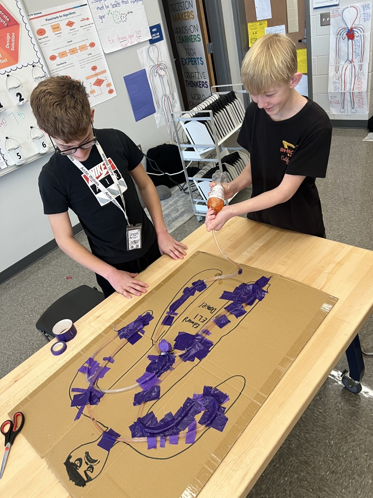 students in medical detectives class