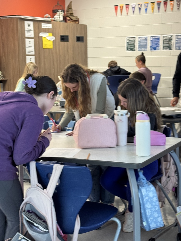 kids working together 