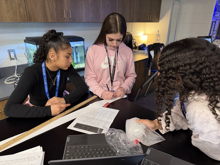 kids in science class