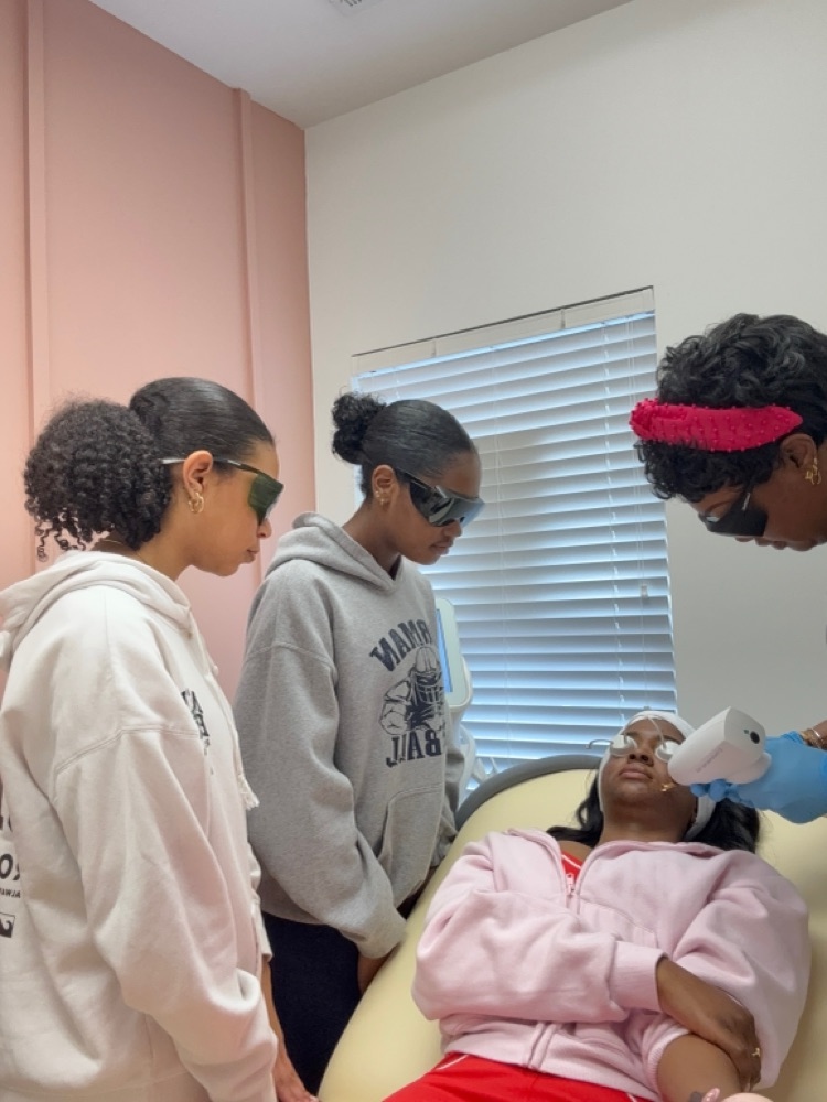 kids working in the community