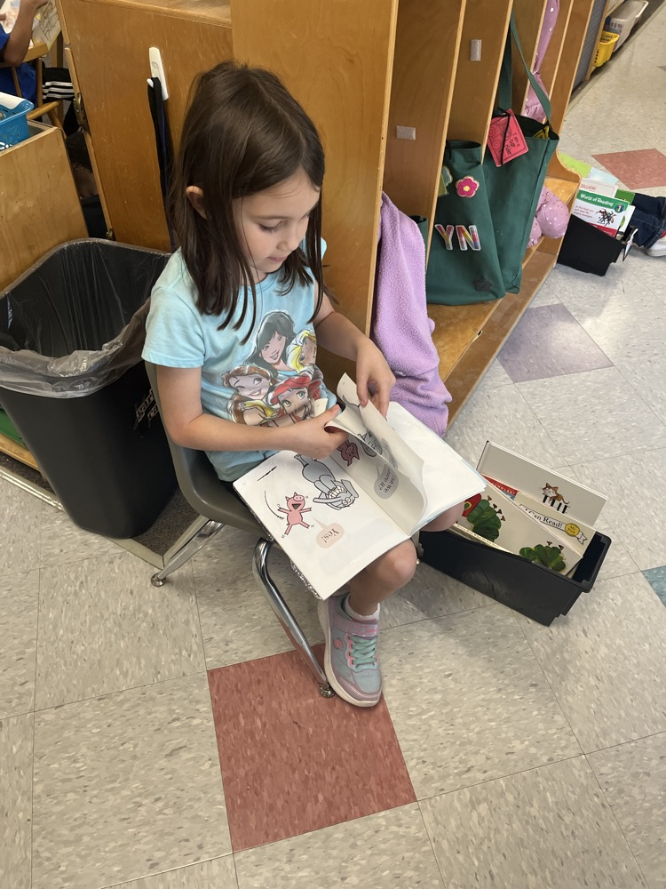 k5 class reading for read across America Week 