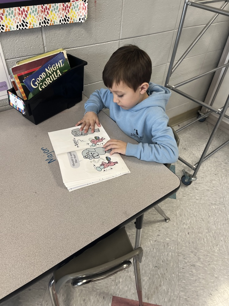 k5 class reading for read across America Week 