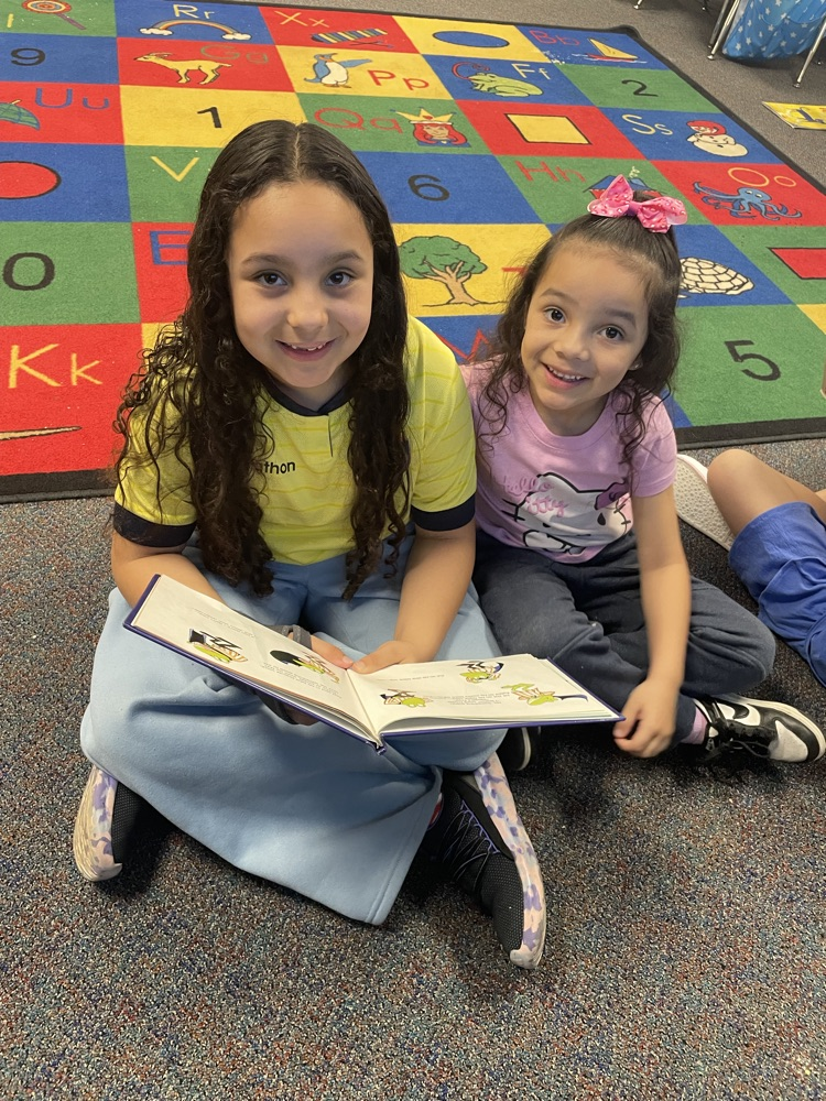 We had a blast celebrating Read Across America Week today by sharing a story, snack, and handmade card with our sweet reading buddies in Mrs. Harrington and Mrs. Arnold’s class.
