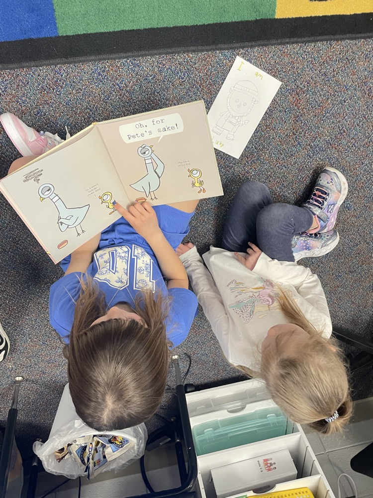 We had a blast celebrating Read Across America Week today by sharing a story, snack, and handmade card with our sweet reading buddies in Mrs. Harrington and Mrs. Arnold’s class.