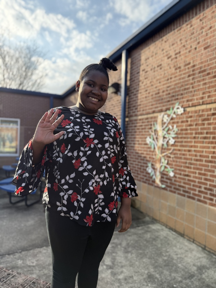 Cleveland’s class using the courtyard 