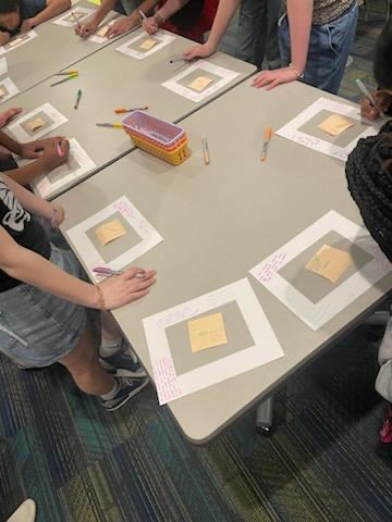 cheerleaders at the banquet 